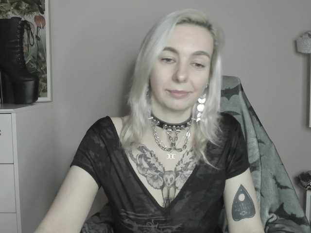 velvetanne live cam on BongaCams