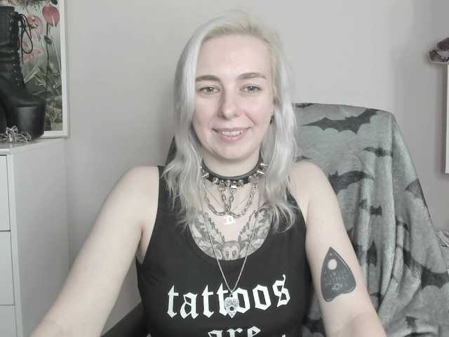 velvetanne live cam on BongaCams