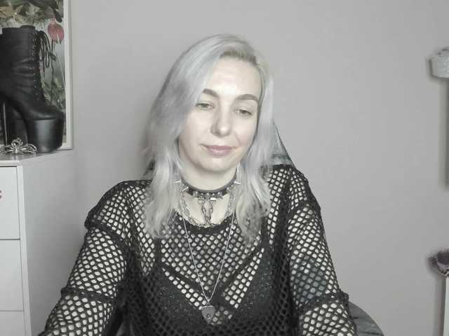 velvetanne live cam on BongaCams