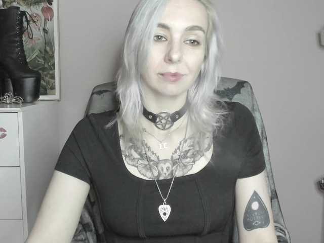 velvetanne live cam on BongaCams
