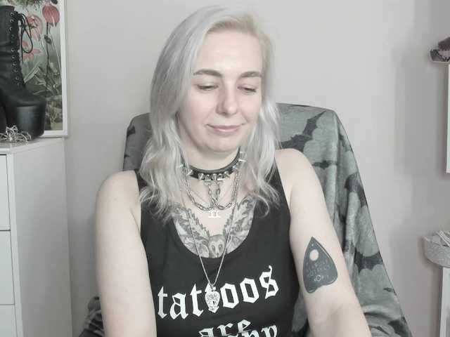 velvetanne live cam on BongaCams