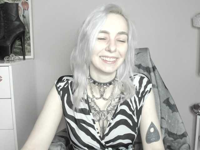 velvetanne live cam on BongaCams