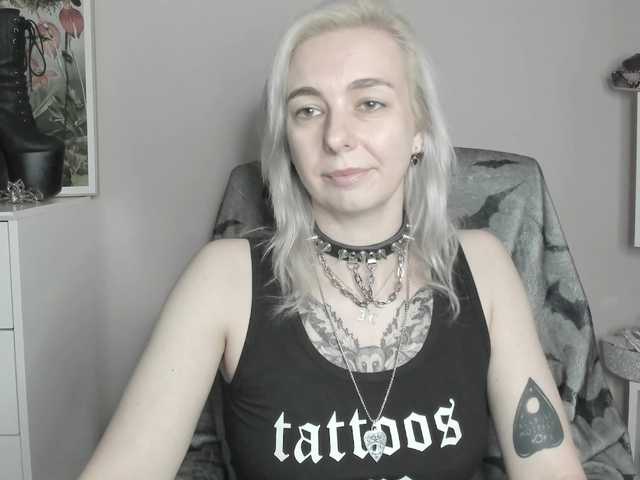 velvetanne live cam on BongaCams