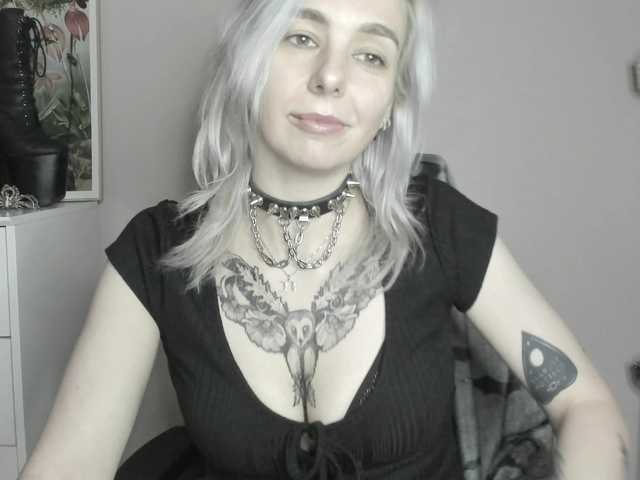 velvetanne live cam on BongaCams