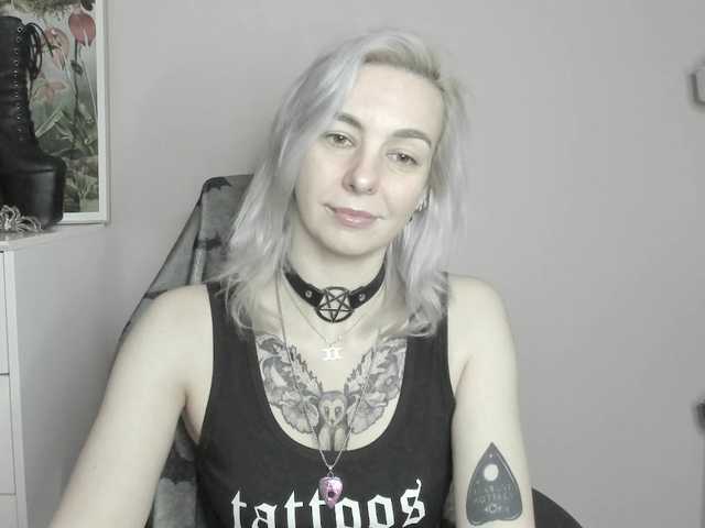 velvetanne live cam on BongaCams