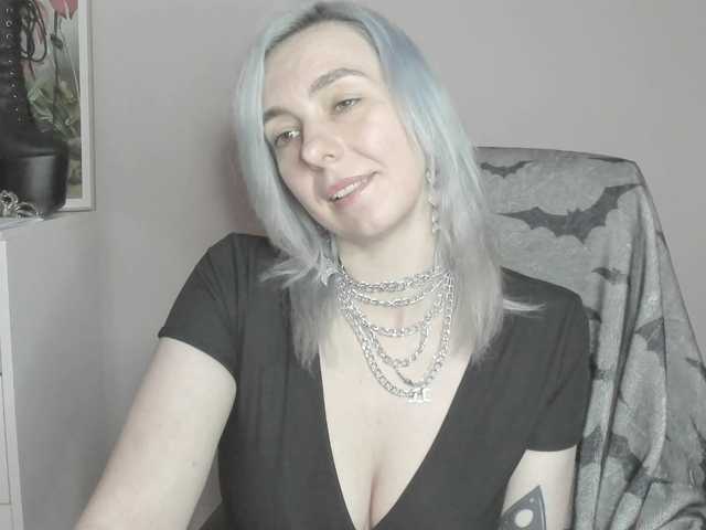 velvetanne live cam on BongaCams