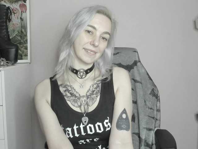 velvetanne live cam on BongaCams