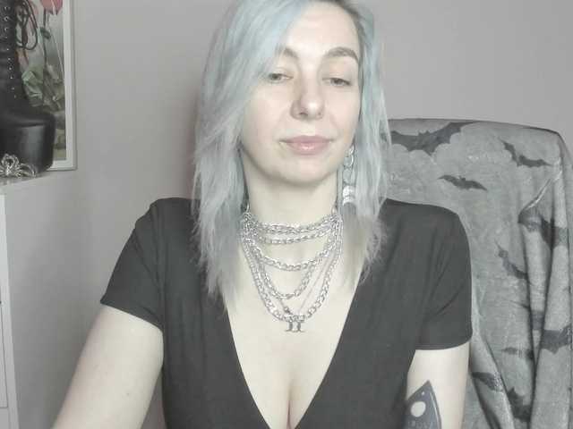 velvetanne live cam on BongaCams