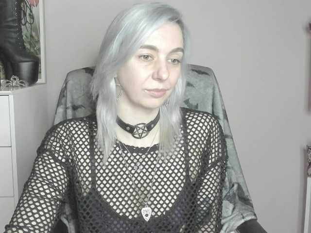 velvetanne live cam on BongaCams
