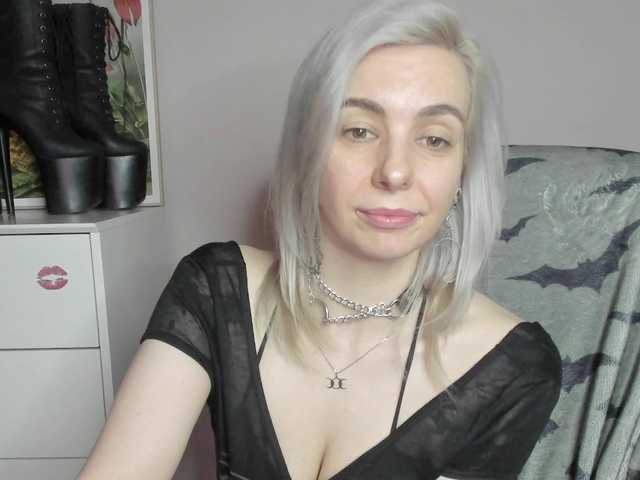 velvetanne live cam on BongaCams