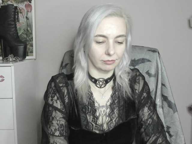velvetanne live cam on BongaCams