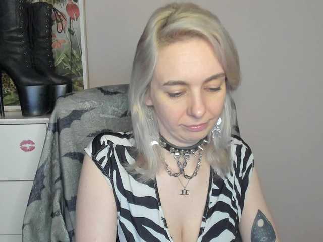 velvetanne live cam on BongaCams