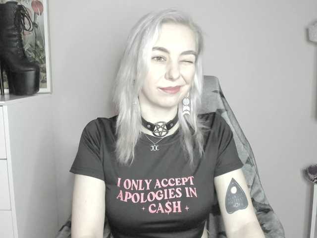 velvetanne live cam on BongaCams