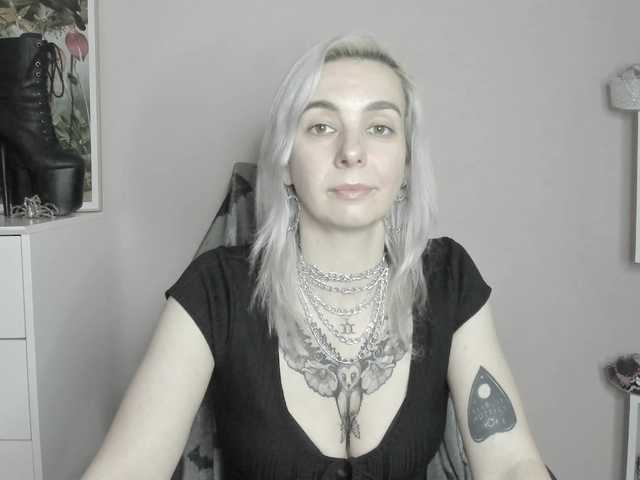 velvetanne live cam on BongaCams
