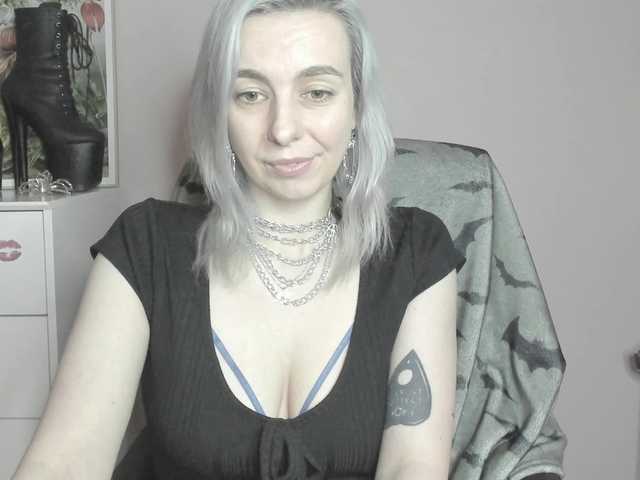 velvetanne live cam on BongaCams