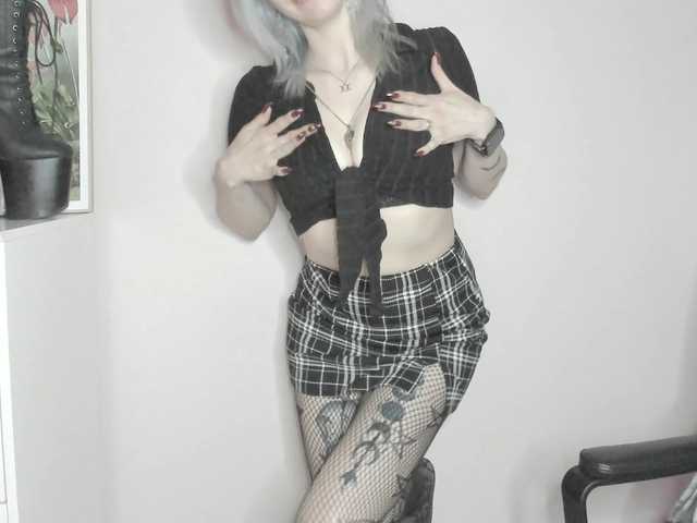 velvetanne live cam on BongaCams