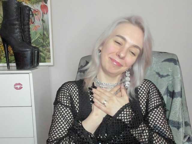 velvetanne live cam on BongaCams