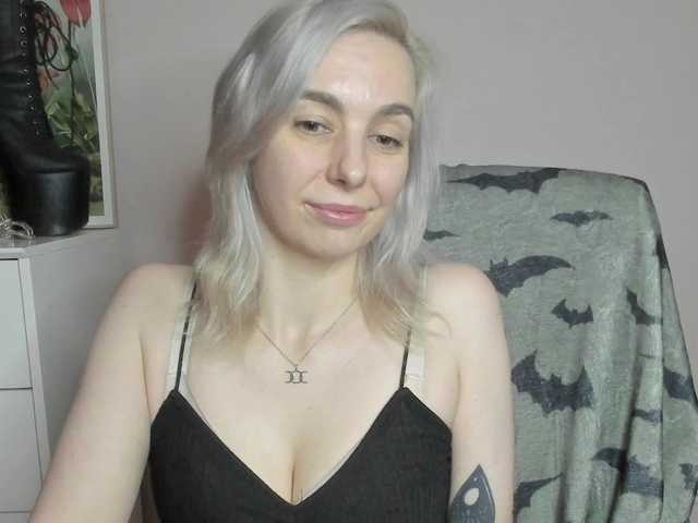 velvetanne live cam on BongaCams