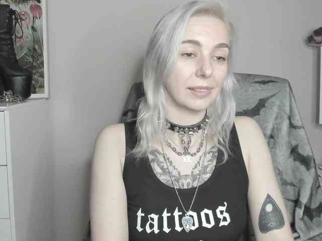 Velvetanne - Girl 