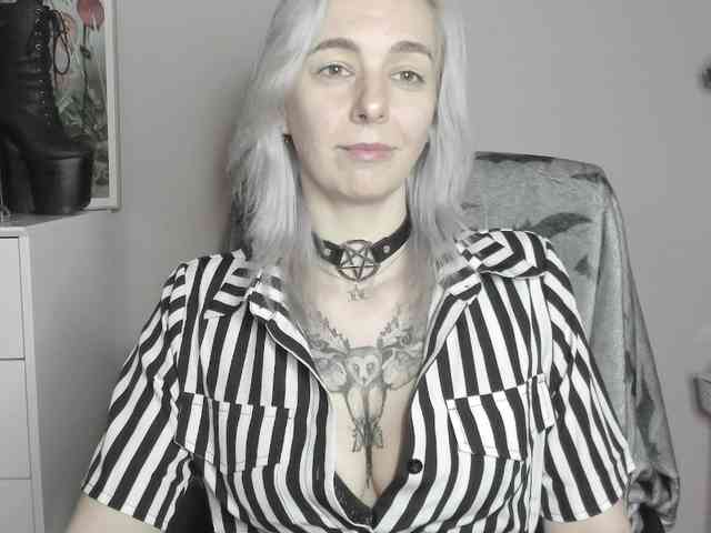 velvetanne Live Webcam on BongaCams