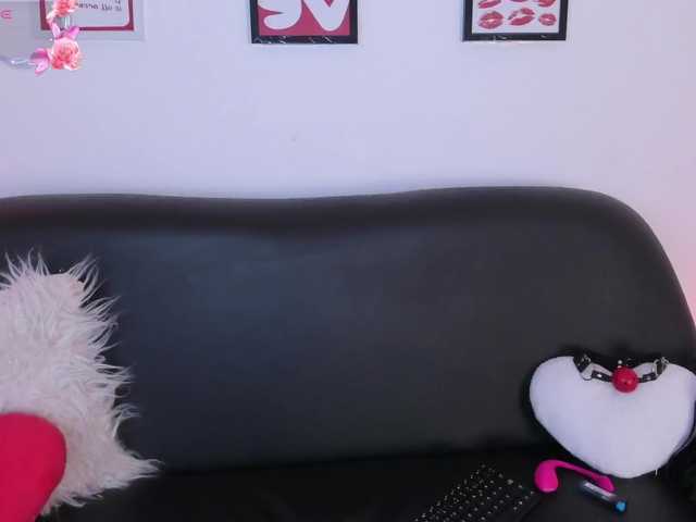 SweetFire-moon1 live cam on BongaCams