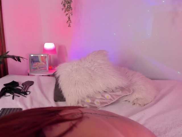 SweetFire-moon1 live cam on BongaCams