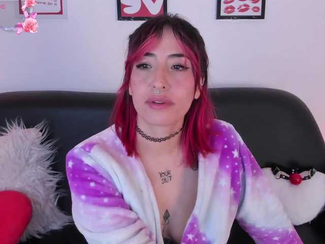 SweetFire-moon1 live cam on BongaCams
