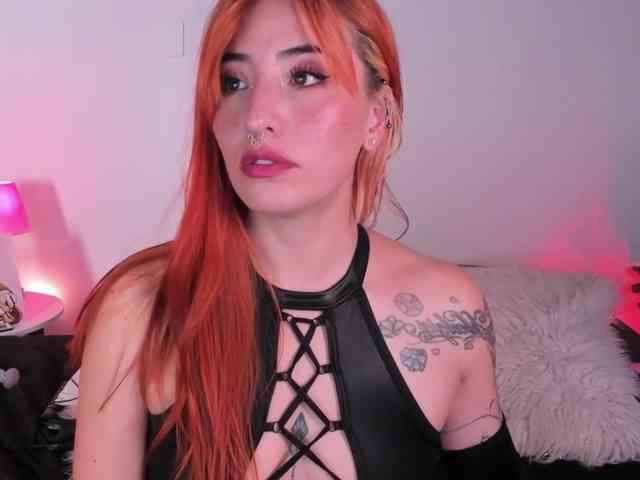 SweetFire-moon1 webcam