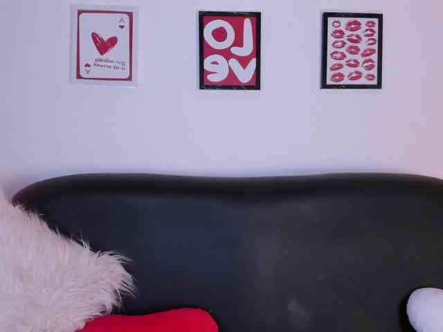 SweetFire-moon1 webcam