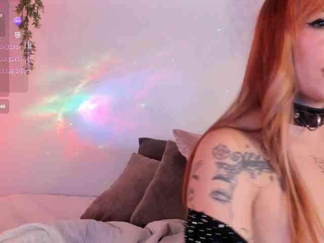 SweetFire-moon1 webcam