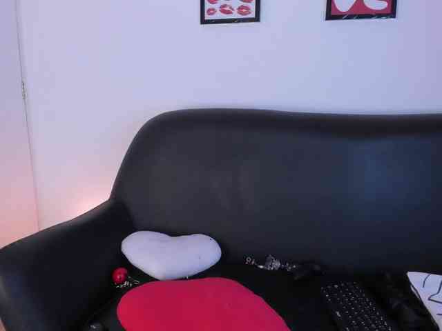 SweetFire-moon1 webcam