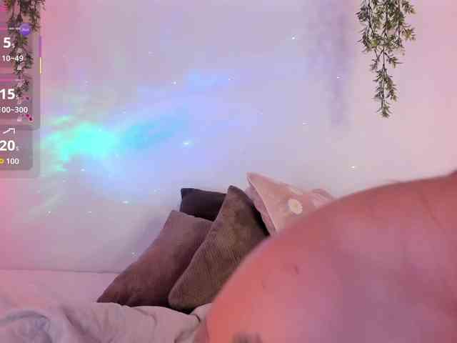 SweetFire-moon1 webcam