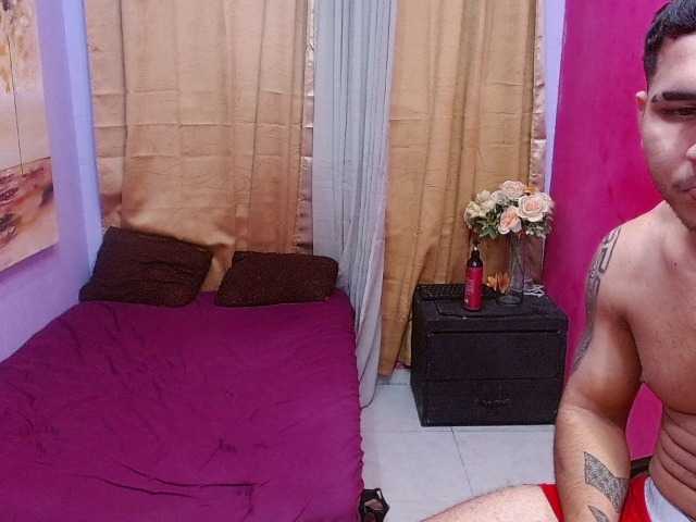 bitchdestroy live cam on BongaCams