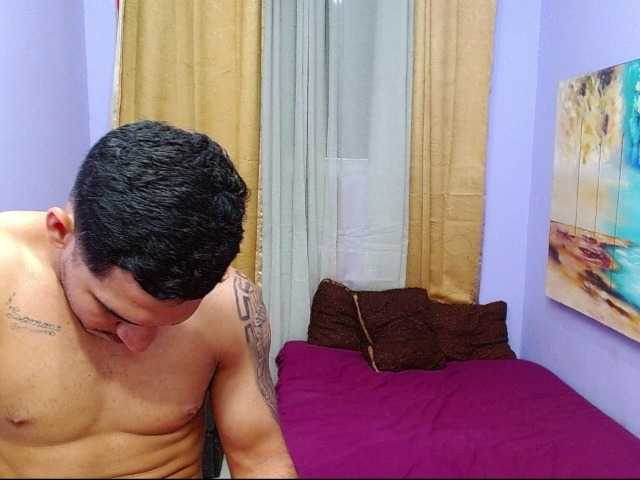 bitchdestroy live cam on BongaCams