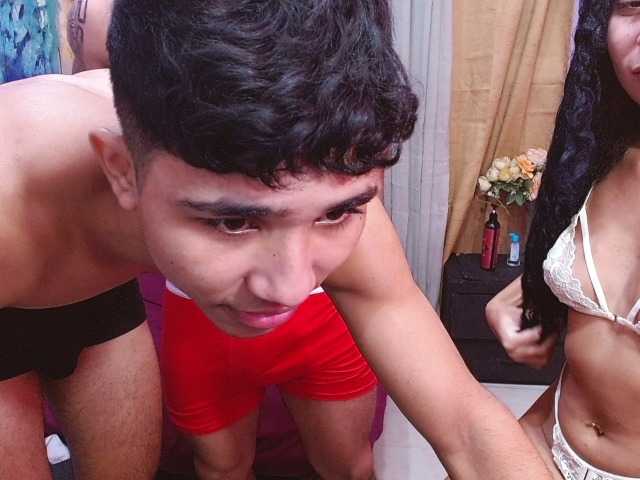 bitchdestroy live sex show