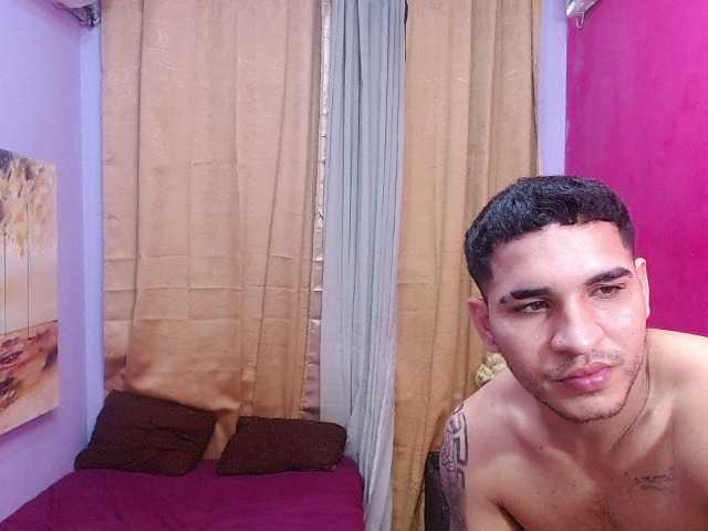 bitchdestroy live cam on BongaCams