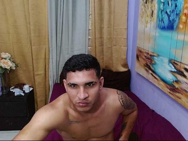 bitchdestroy live cam on BongaCams