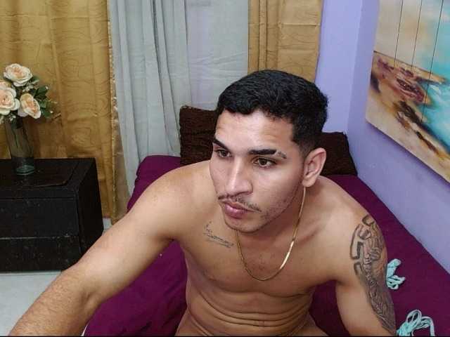 bitchdestroy live cam on BongaCams