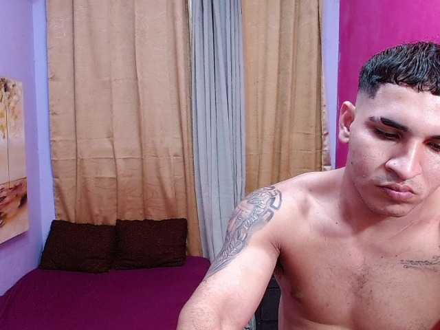 bitchdestroy live cam on BongaCams