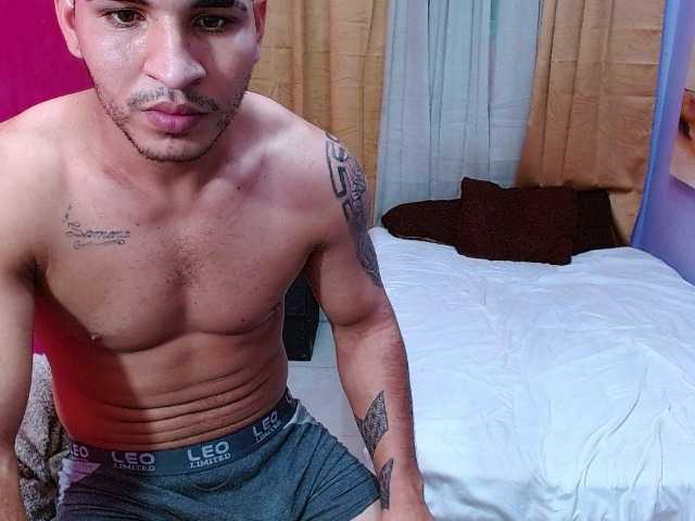 bitchdestroy live cam on BongaCams