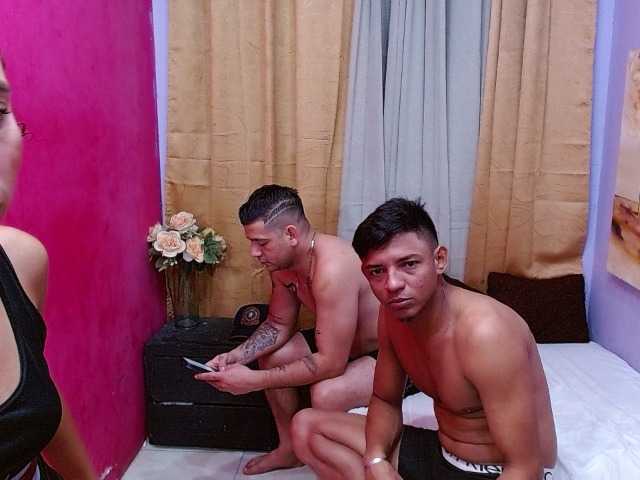 bitchdestroy live cam on BongaCams