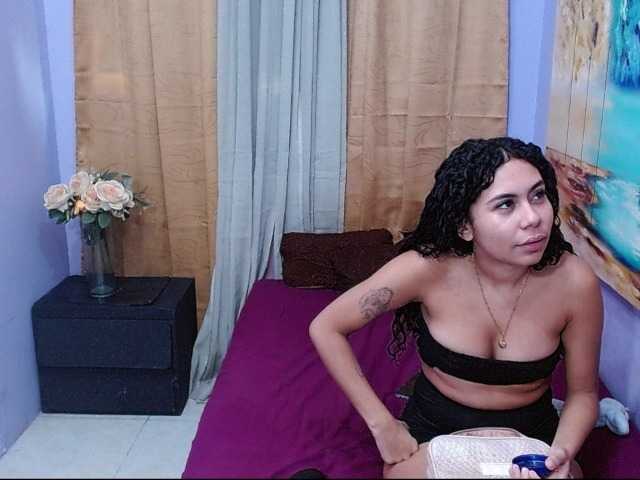 bitchdestroy live cam on BongaCams