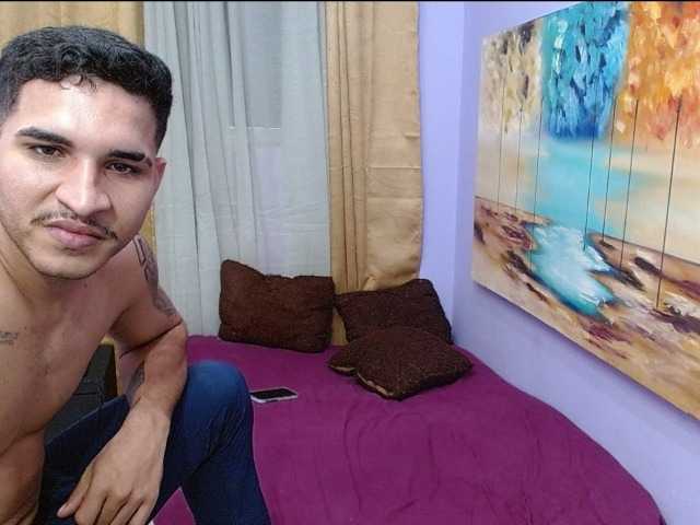bitchdestroy live cam on BongaCams