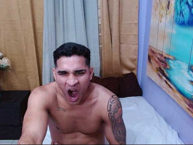 bitchdestroy live cam on BongaCams