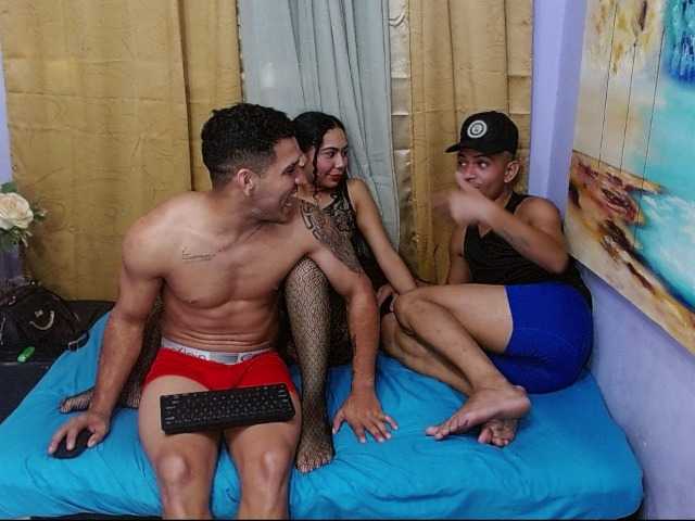bitchdestroy live cam on BongaCams
