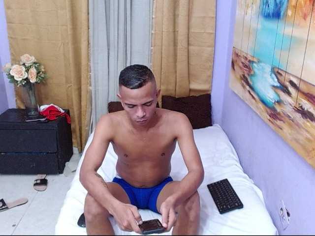 bitchdestroy live cam on BongaCams