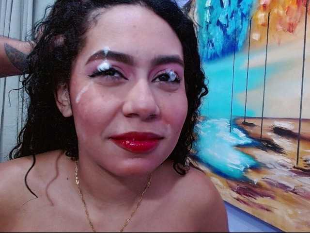 bitchdestroy live cam on BongaCams
