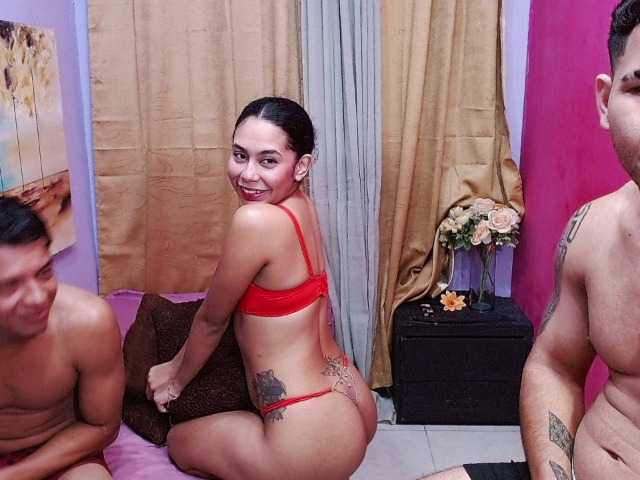 bitchdestroy live cam on BongaCams