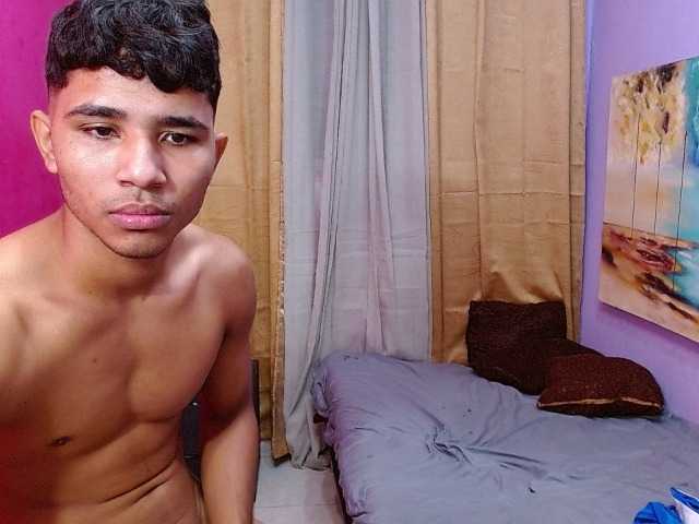 bitchdestroy live cam on BongaCams