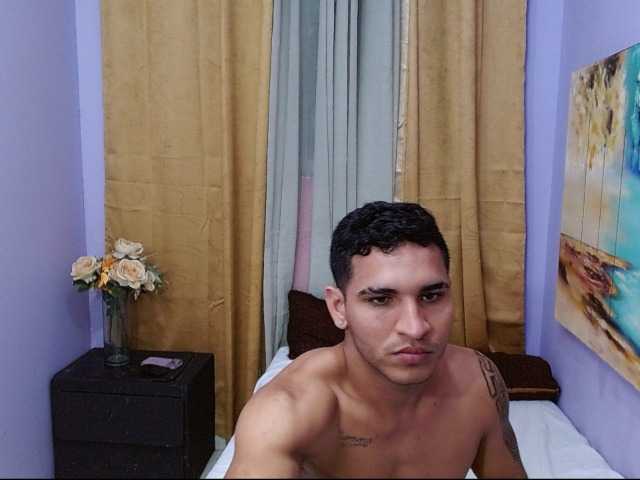 bitchdestroy live cam on BongaCams